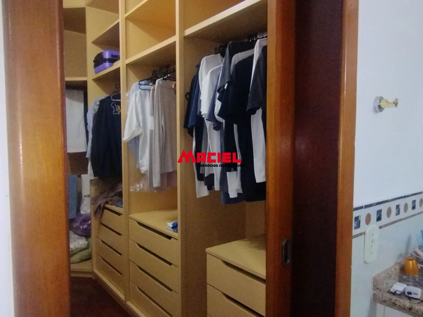 Comprar Casa / Sobrado em S&atilde;o Jos&eacute; dos Campos R$ 1.200.000,00 - Foto 17
