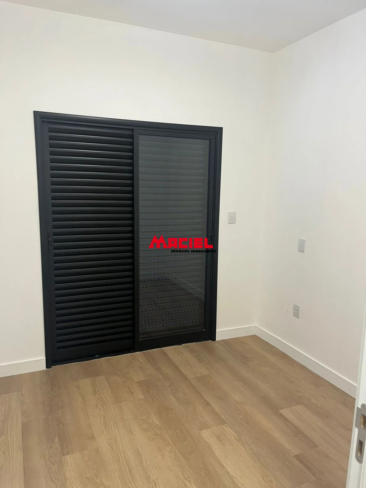 Alugar Casa / Condom&iacute;nio em S&atilde;o Jos&eacute; dos Campos R$ 7.440,00 - Foto 32