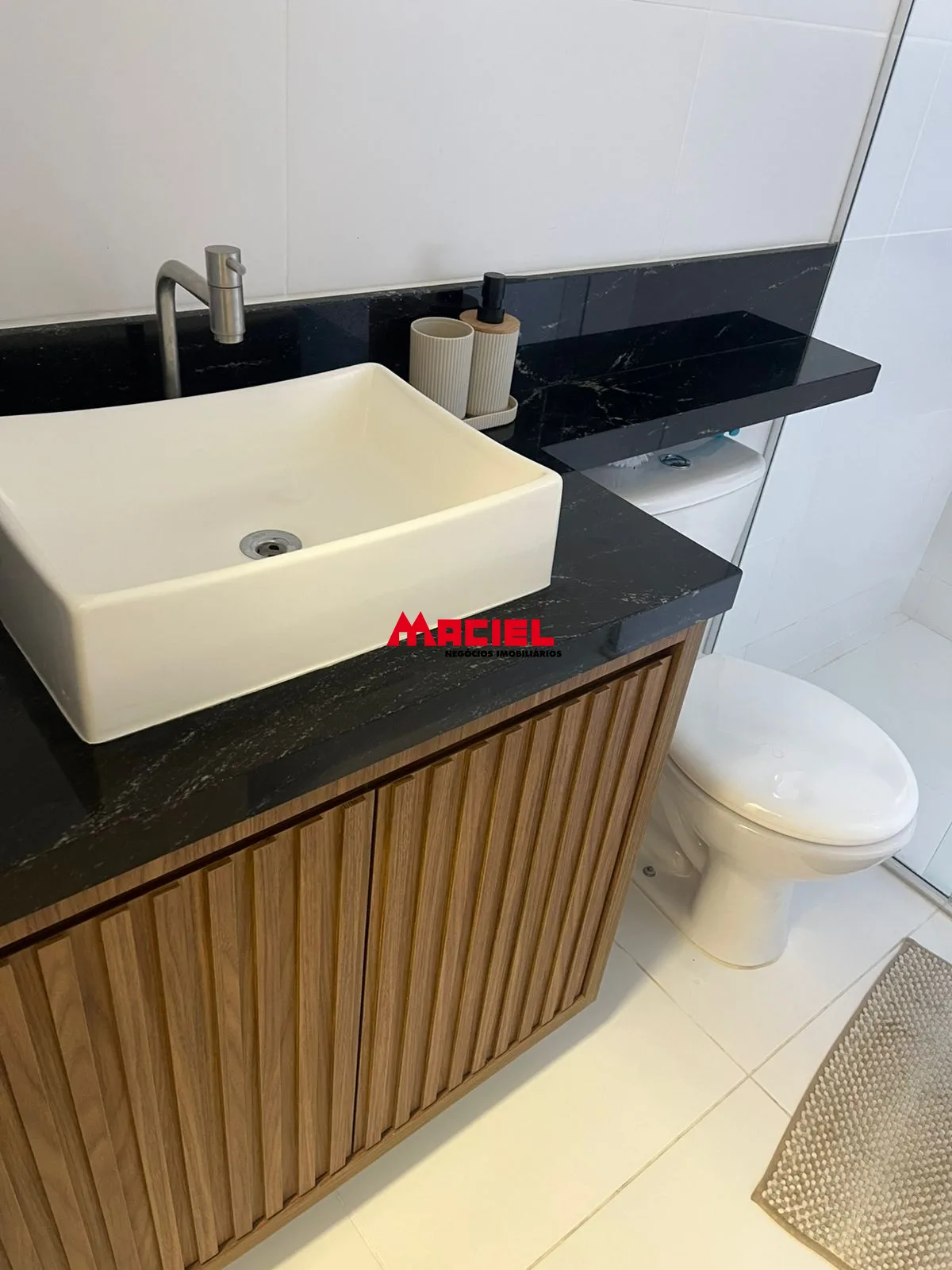 Alugar Casa / Condom&iacute;nio em S&atilde;o Jos&eacute; dos Campos R$ 7.440,00 - Foto 36