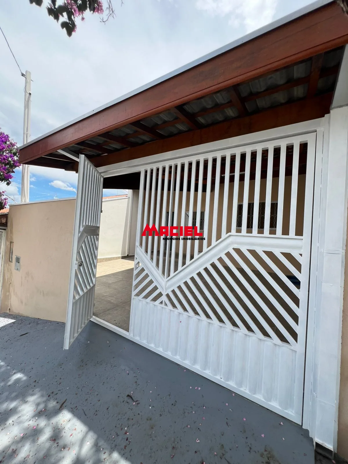 Comprar Casa / Padr&atilde;o em Jacare&iacute; R$ 450.000,00 - Foto 1