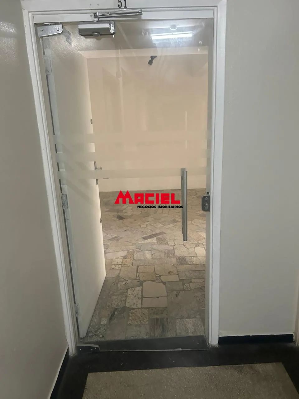 Comprar Comercial / Sala em Edif&iacute;cioCondom&iacute;nio em S&atilde;o Jos&eacute; dos Campos R$ 200.000,00 - Foto 3