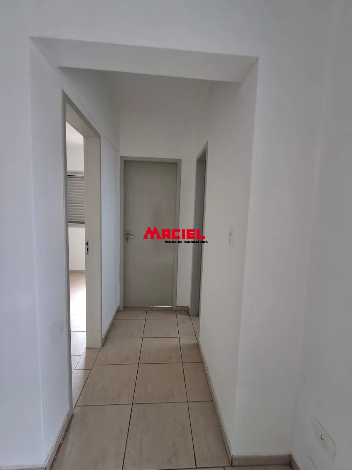 Comprar Apartamento / Padr&atilde;o em S&atilde;o Jos&eacute; dos Campos R$ 360.000,00 - Foto 4