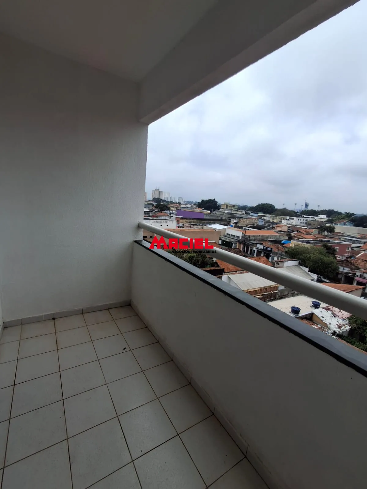 Comprar Apartamento / Padr&atilde;o em S&atilde;o Jos&eacute; dos Campos R$ 360.000,00 - Foto 2