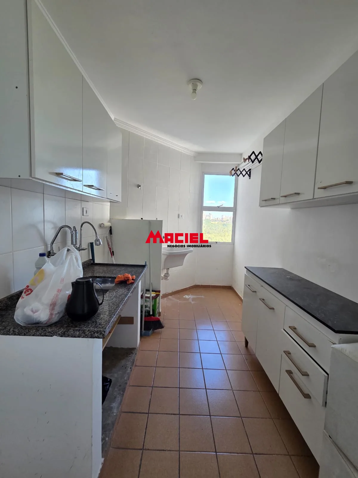 Alugar Apartamento / Padr&atilde;o em S&atilde;o Jos&eacute; dos Campos R$ 1.500,00 - Foto 5