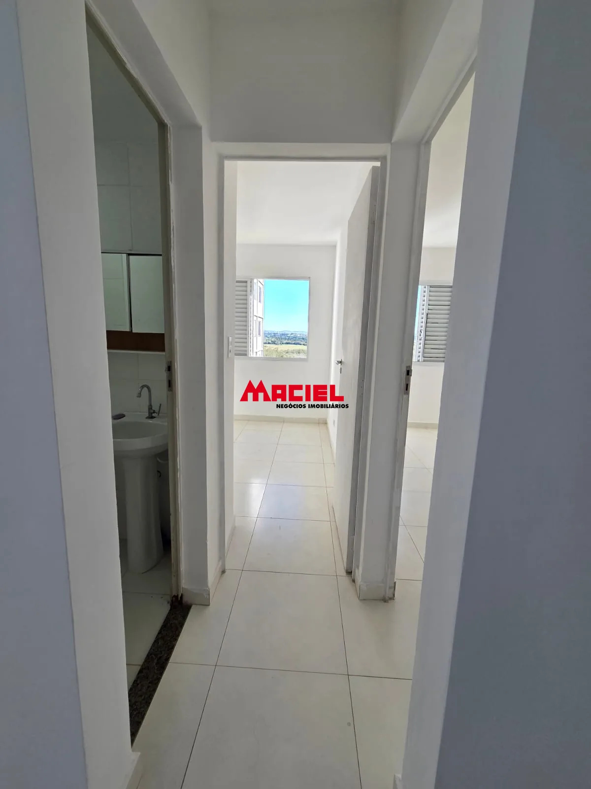 Alugar Apartamento / Padr&atilde;o em S&atilde;o Jos&eacute; dos Campos R$ 1.500,00 - Foto 6