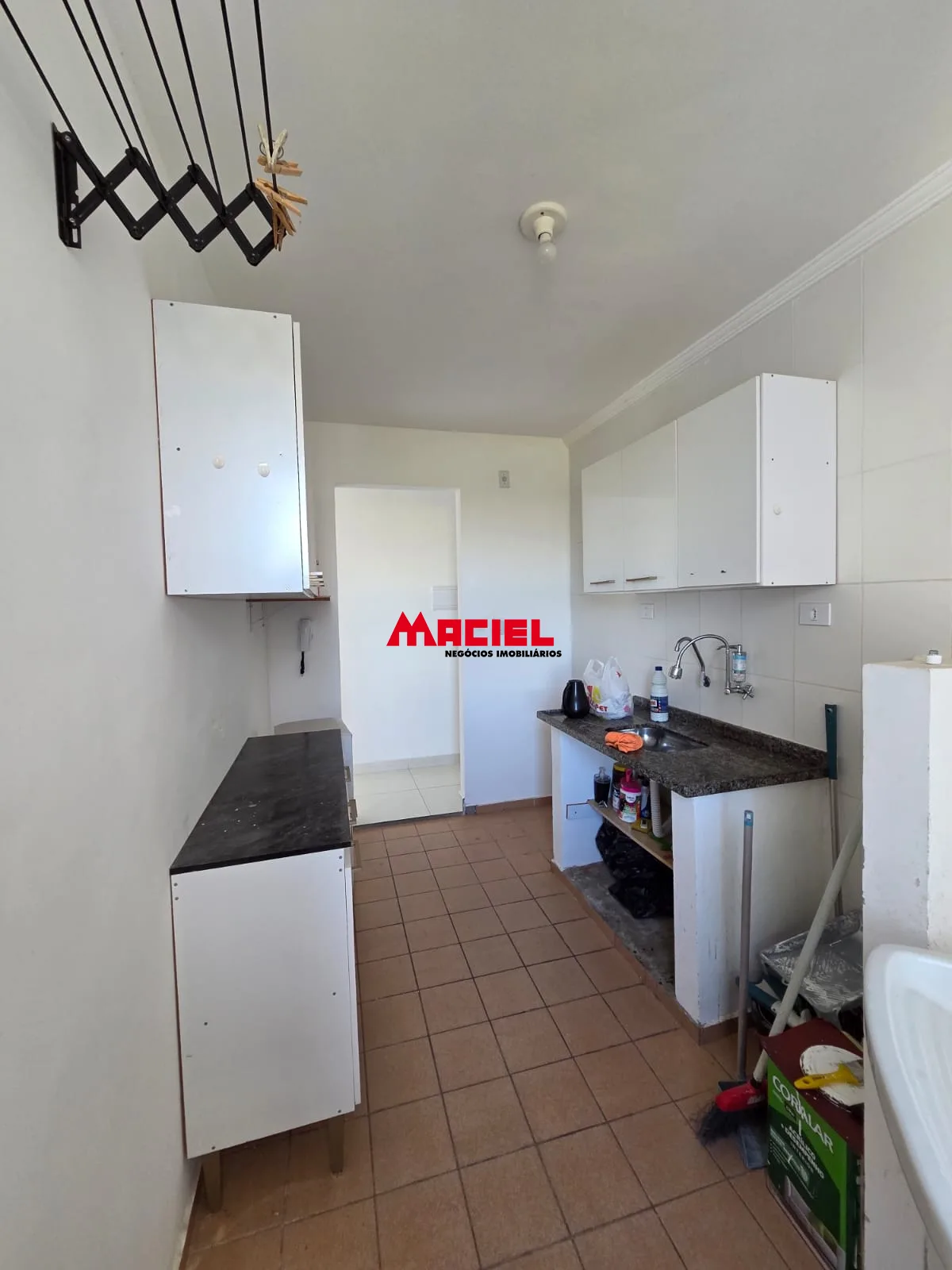 Alugar Apartamento / Padr&atilde;o em S&atilde;o Jos&eacute; dos Campos R$ 1.500,00 - Foto 8