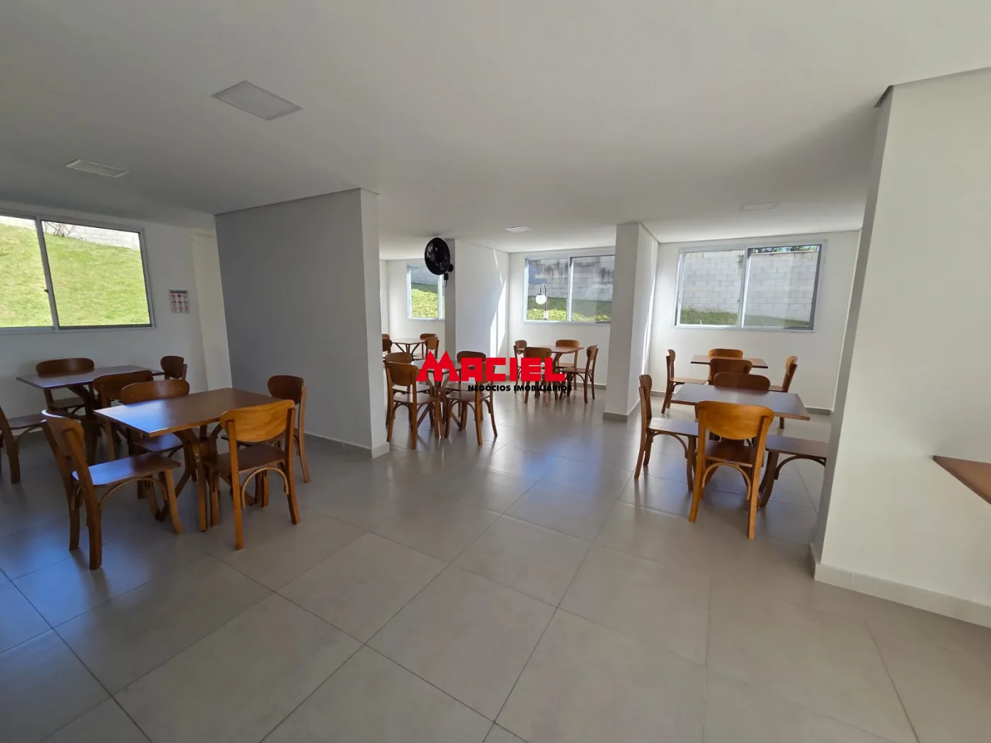 Alugar Apartamento / Padr&atilde;o em S&atilde;o Jos&eacute; dos Campos R$ 1.500,00 - Foto 12