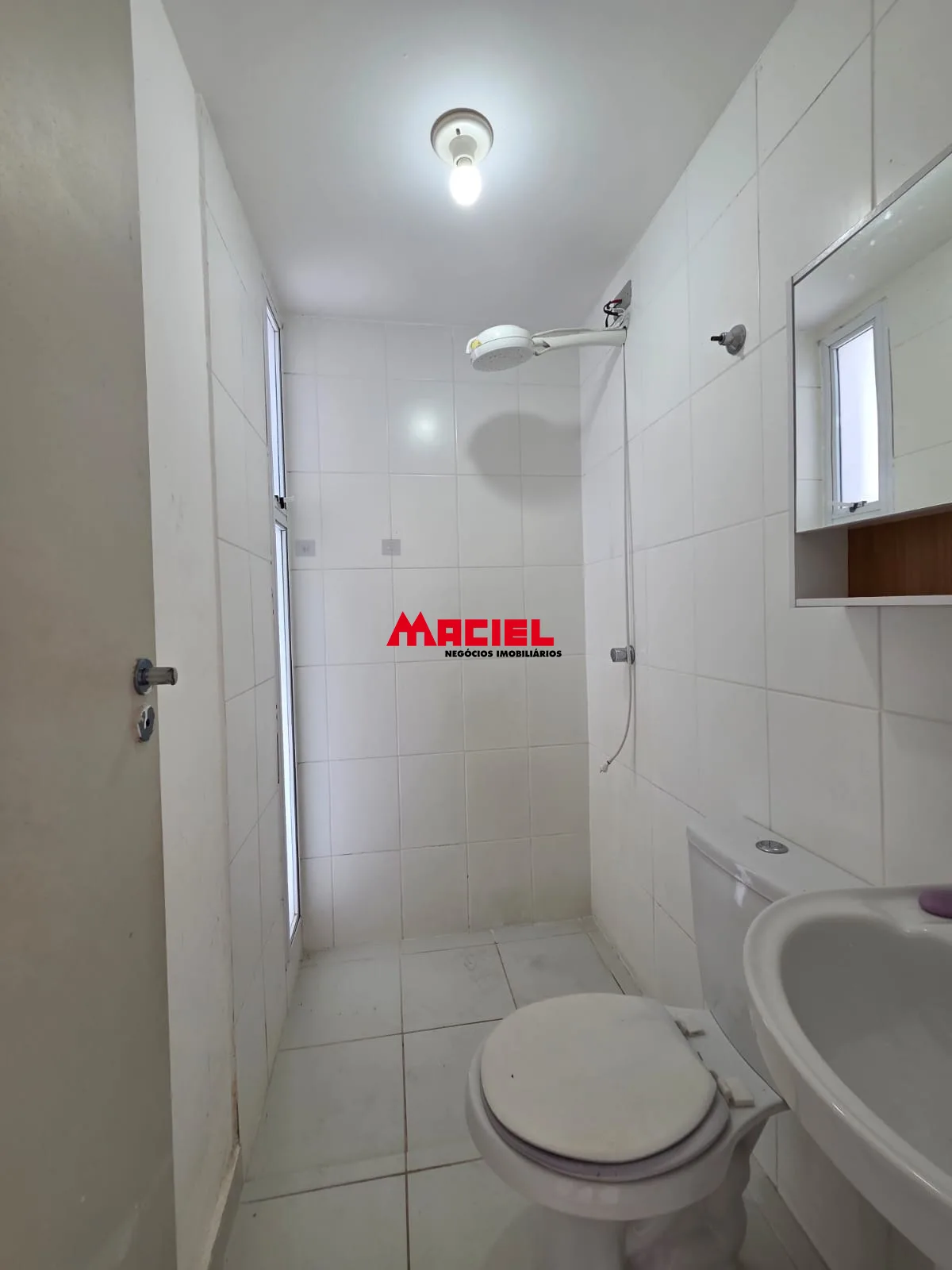 Alugar Apartamento / Padr&atilde;o em S&atilde;o Jos&eacute; dos Campos R$ 1.500,00 - Foto 13