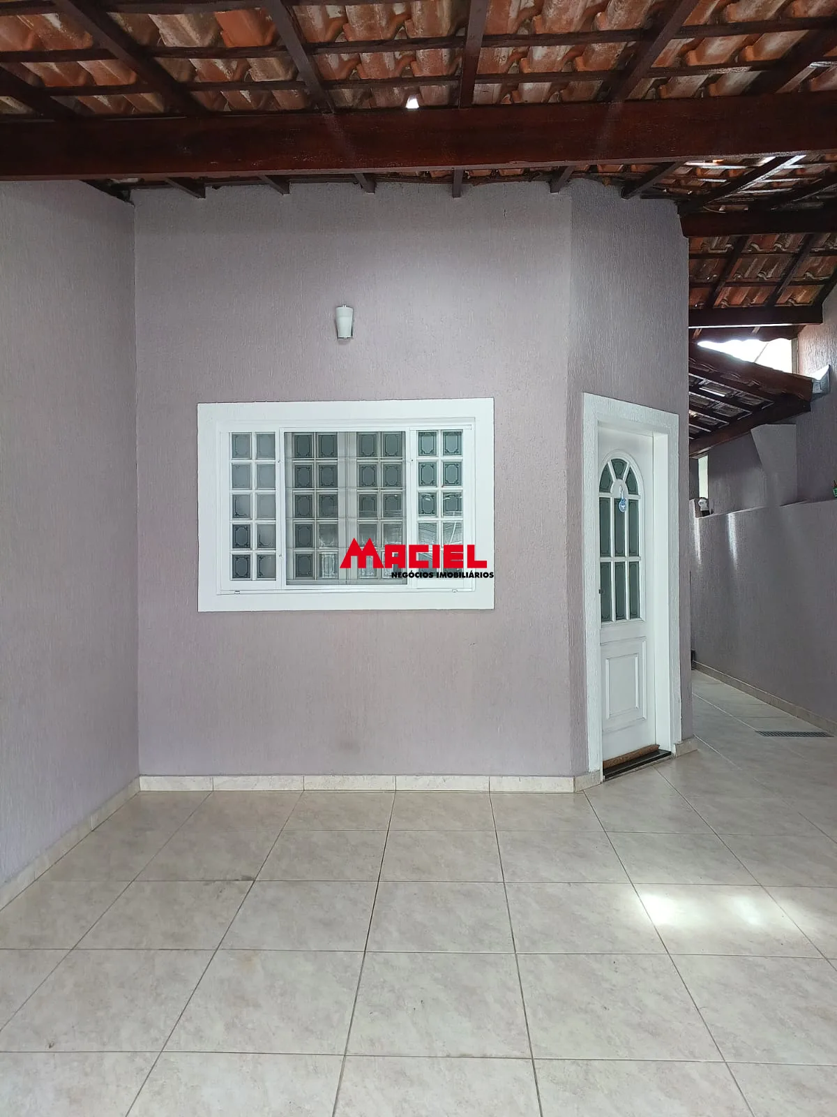 Comprar Casa / Padr&atilde;o em S&atilde;o Jos&eacute; dos Campos R$ 425.000,00 - Foto 1