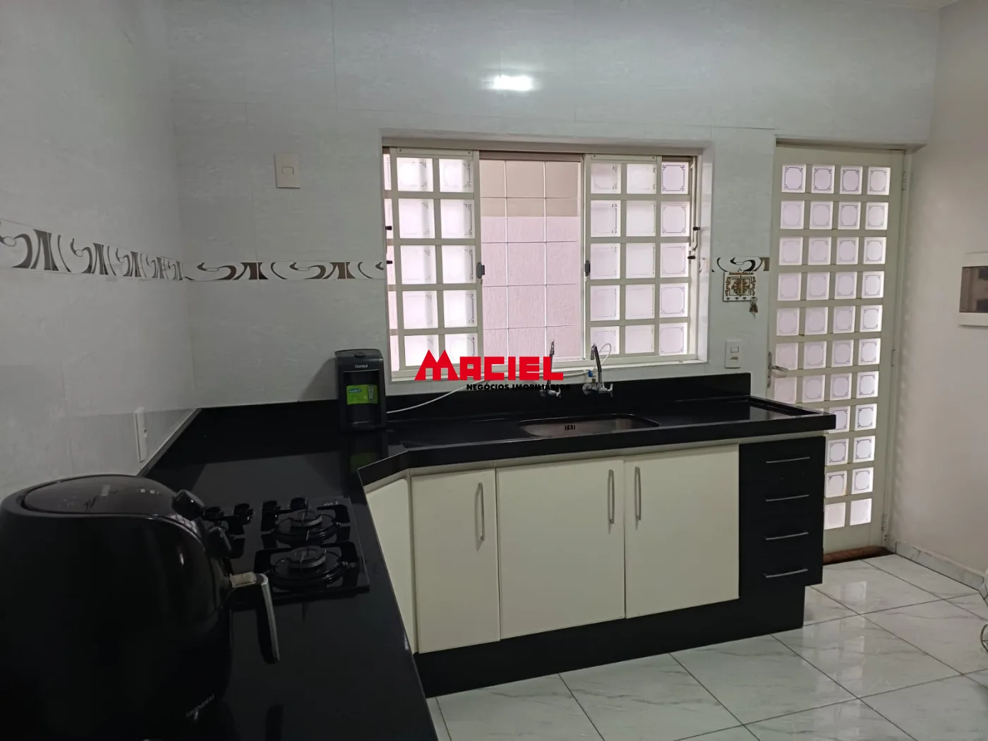 Comprar Casa / Padr&atilde;o em S&atilde;o Jos&eacute; dos Campos R$ 425.000,00 - Foto 6
