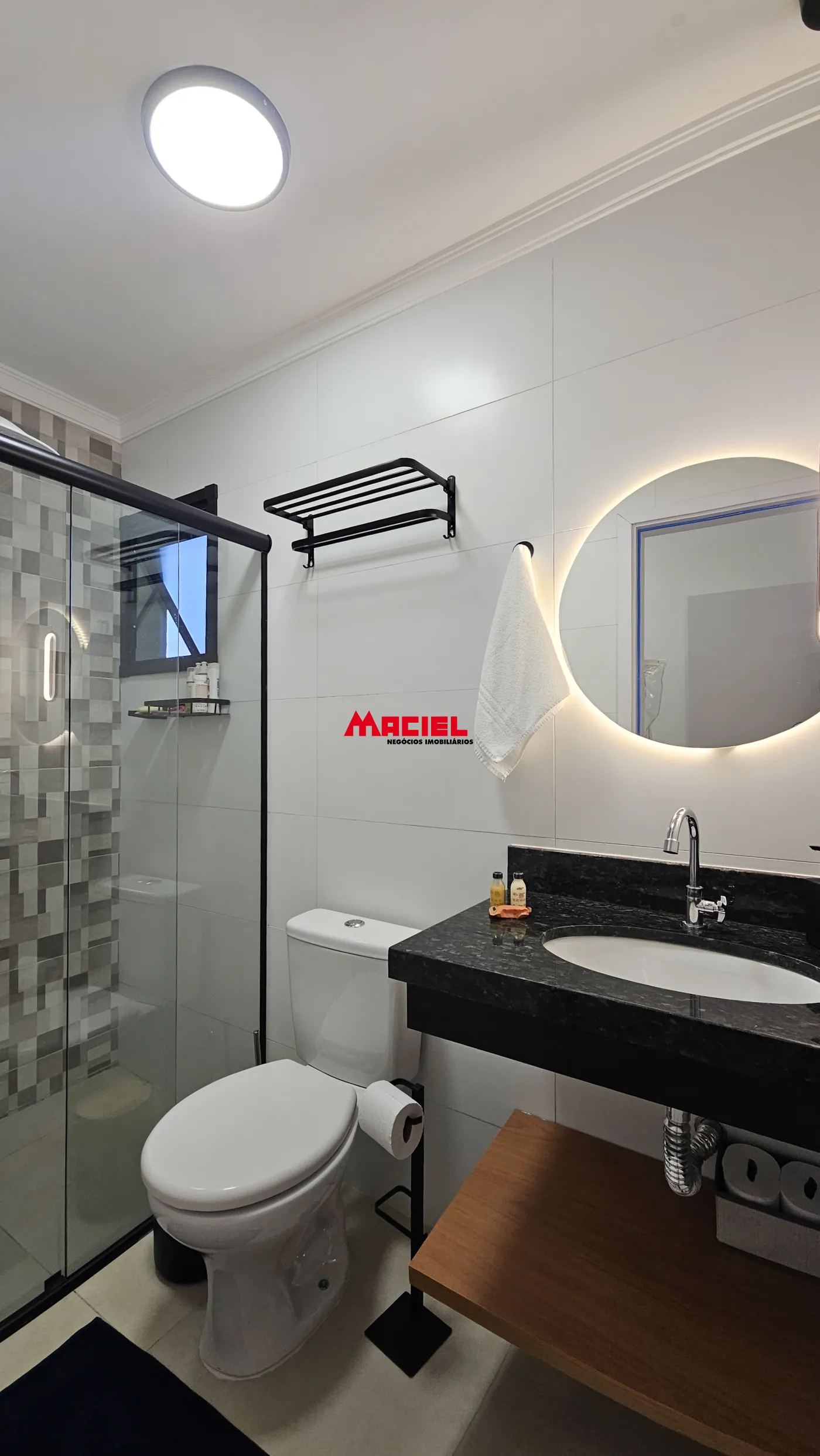 Comprar Apartamento / Padr&atilde;o em Ubatuba R$ 950.000,00 - Foto 4