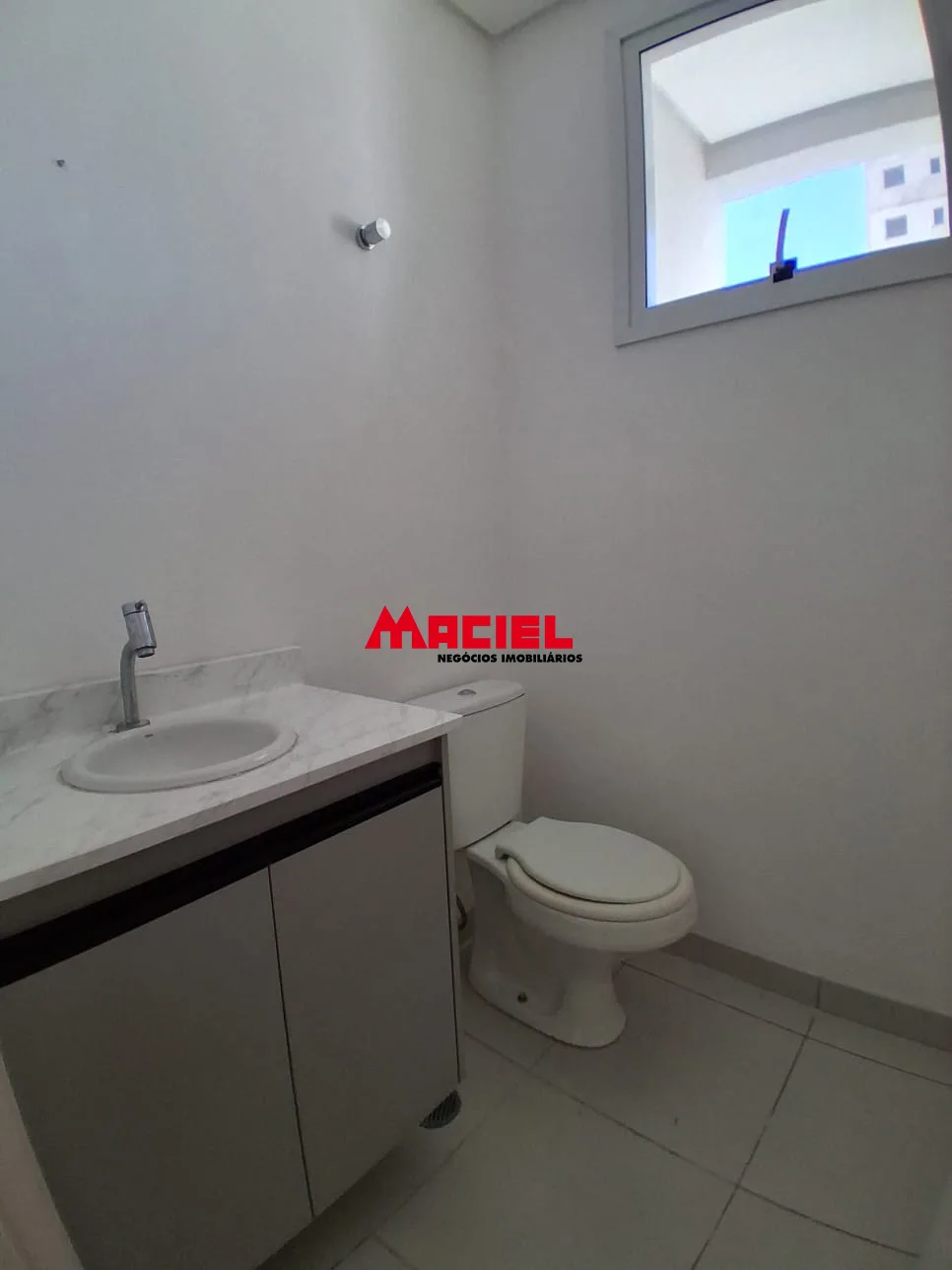 Comprar Comercial / Sala em S&atilde;o Jos&eacute; dos Campos R$ 335.000,00 - Foto 2