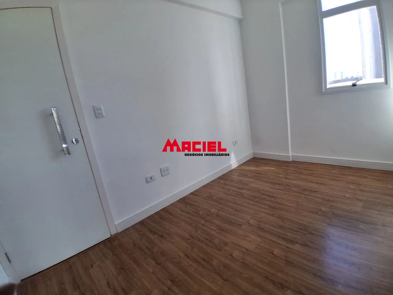 Comprar Comercial / Sala em S&atilde;o Jos&eacute; dos Campos R$ 335.000,00 - Foto 3