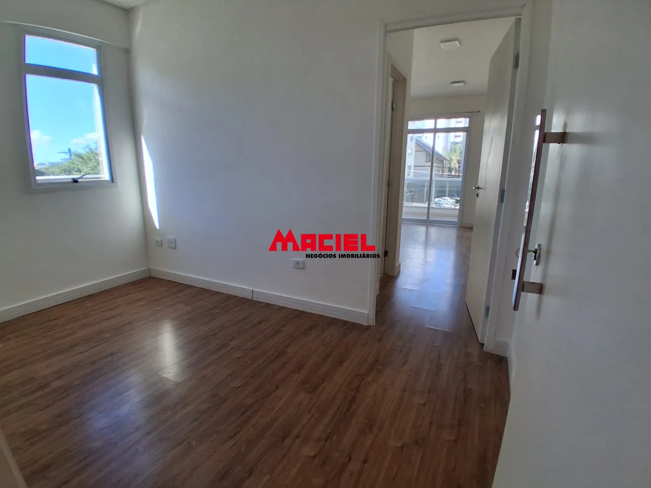 Comprar Comercial / Sala em S&atilde;o Jos&eacute; dos Campos R$ 335.000,00 - Foto 5
