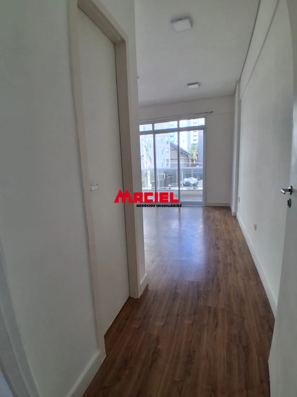 Comprar Comercial / Sala em S&atilde;o Jos&eacute; dos Campos R$ 335.000,00 - Foto 9