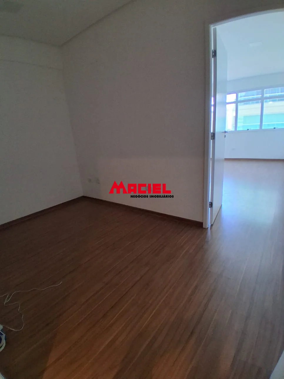 Comprar Comercial / Sala em S&atilde;o Jos&eacute; dos Campos R$ 335.000,00 - Foto 8
