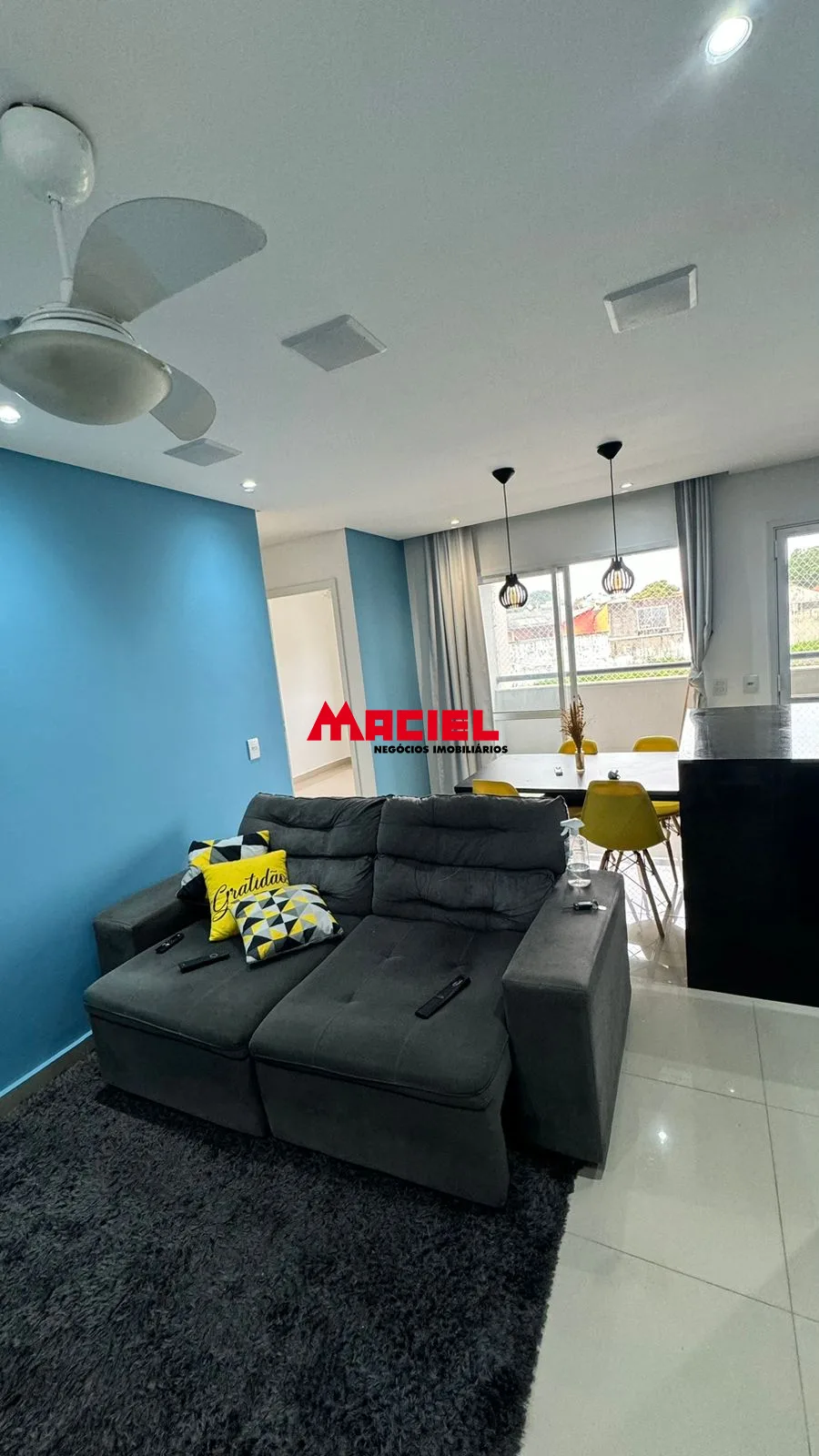 Alugar Apartamento / Padr&atilde;o em S&atilde;o Jos&eacute; dos Campos R$ 3.850,00 - Foto 2