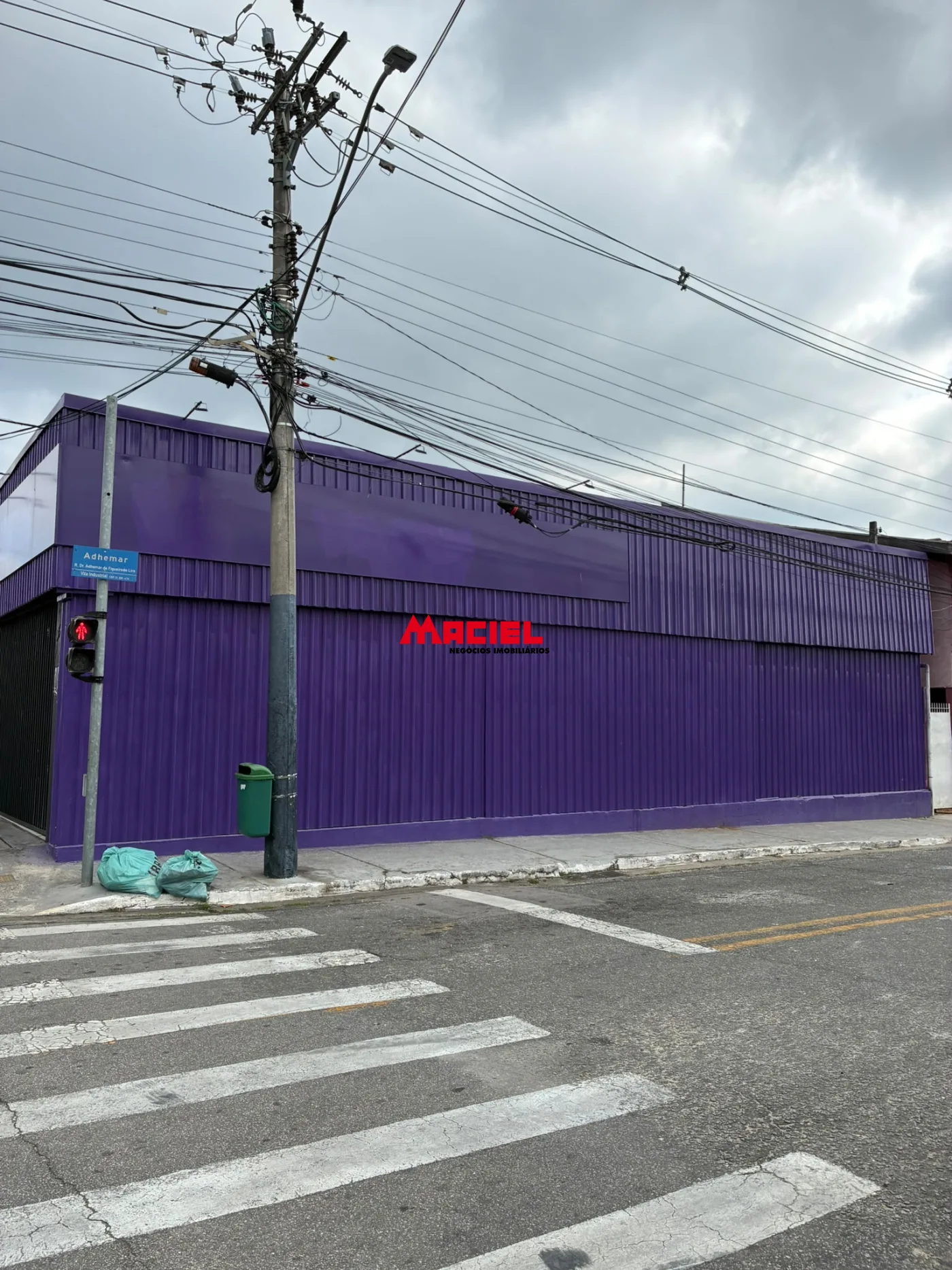 Alugar Comercial / Ponto Comercial em S&atilde;o Jos&eacute; dos Campos R$ 6.900,00 - Foto 6