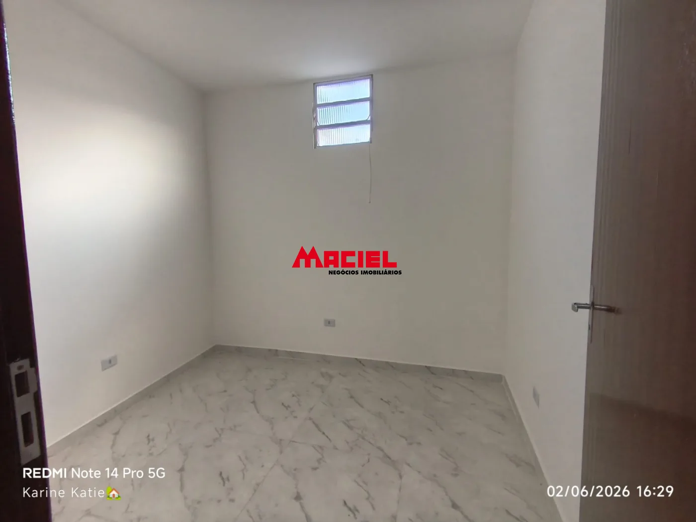 Alugar Casa / Padr&atilde;o em S&atilde;o Jos&eacute; dos Campos R$ 2.000,00 - Foto 2