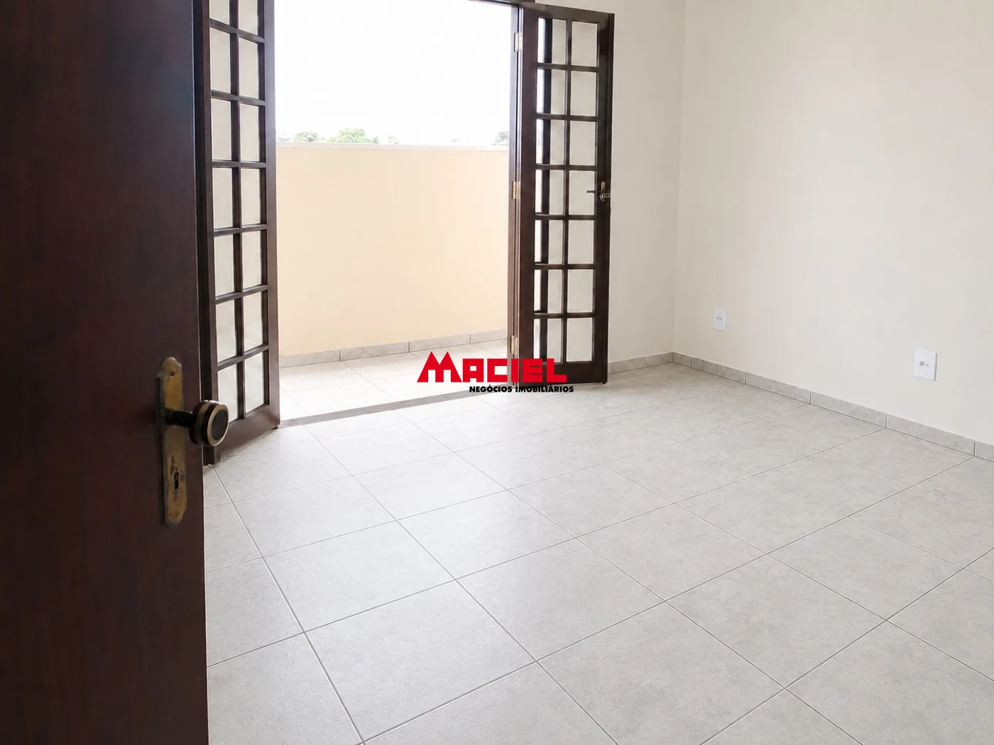 Comprar Casa / Sobrado em Jacare&iacute; R$ 610.000,00 - Foto 3