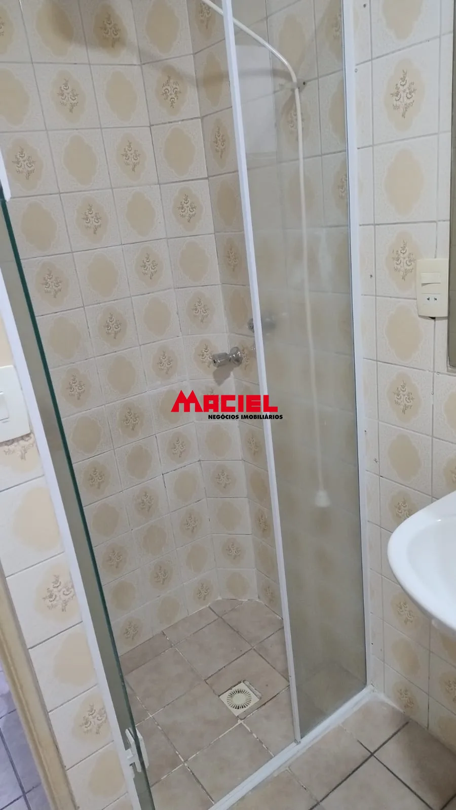 Alugar Apartamento / Padr&atilde;o em S&atilde;o Jos&eacute; dos Campos R$ 2.000,00 - Foto 3