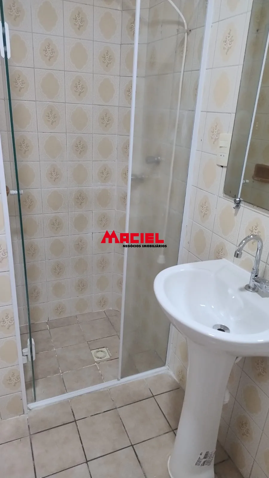 Alugar Apartamento / Padr&atilde;o em S&atilde;o Jos&eacute; dos Campos R$ 2.000,00 - Foto 6