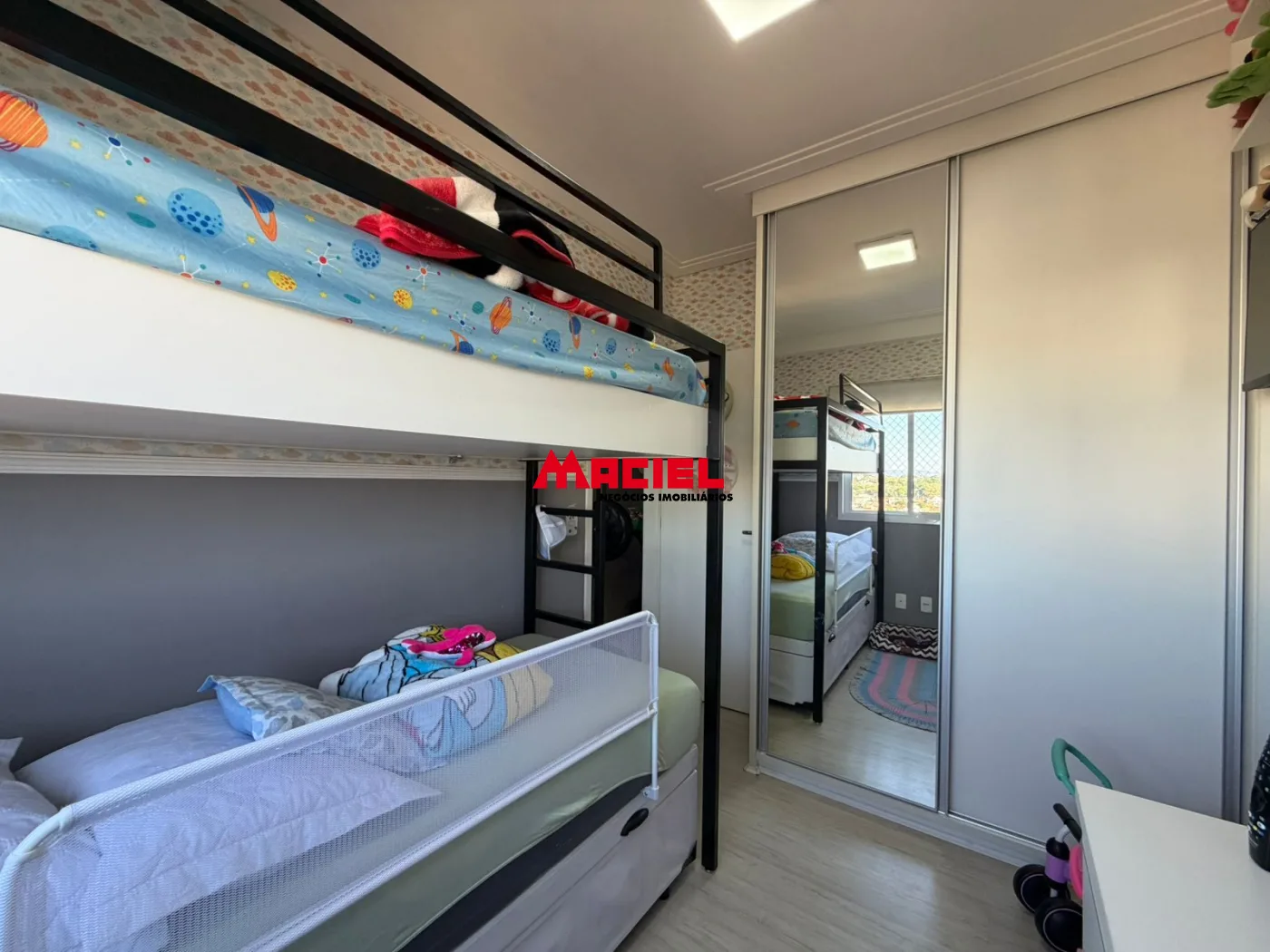 Comprar Apartamento / Padr&atilde;o em S&atilde;o Jos&eacute; dos Campos R$ 570.000,00 - Foto 11
