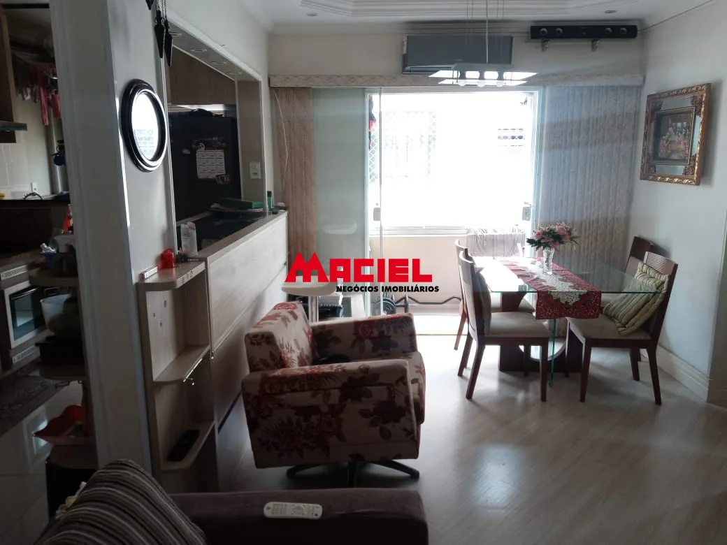 Comprar Apartamento / Padr&atilde;o em S&atilde;o Jos&eacute; dos Campos R$ 330.000,00 - Foto 3