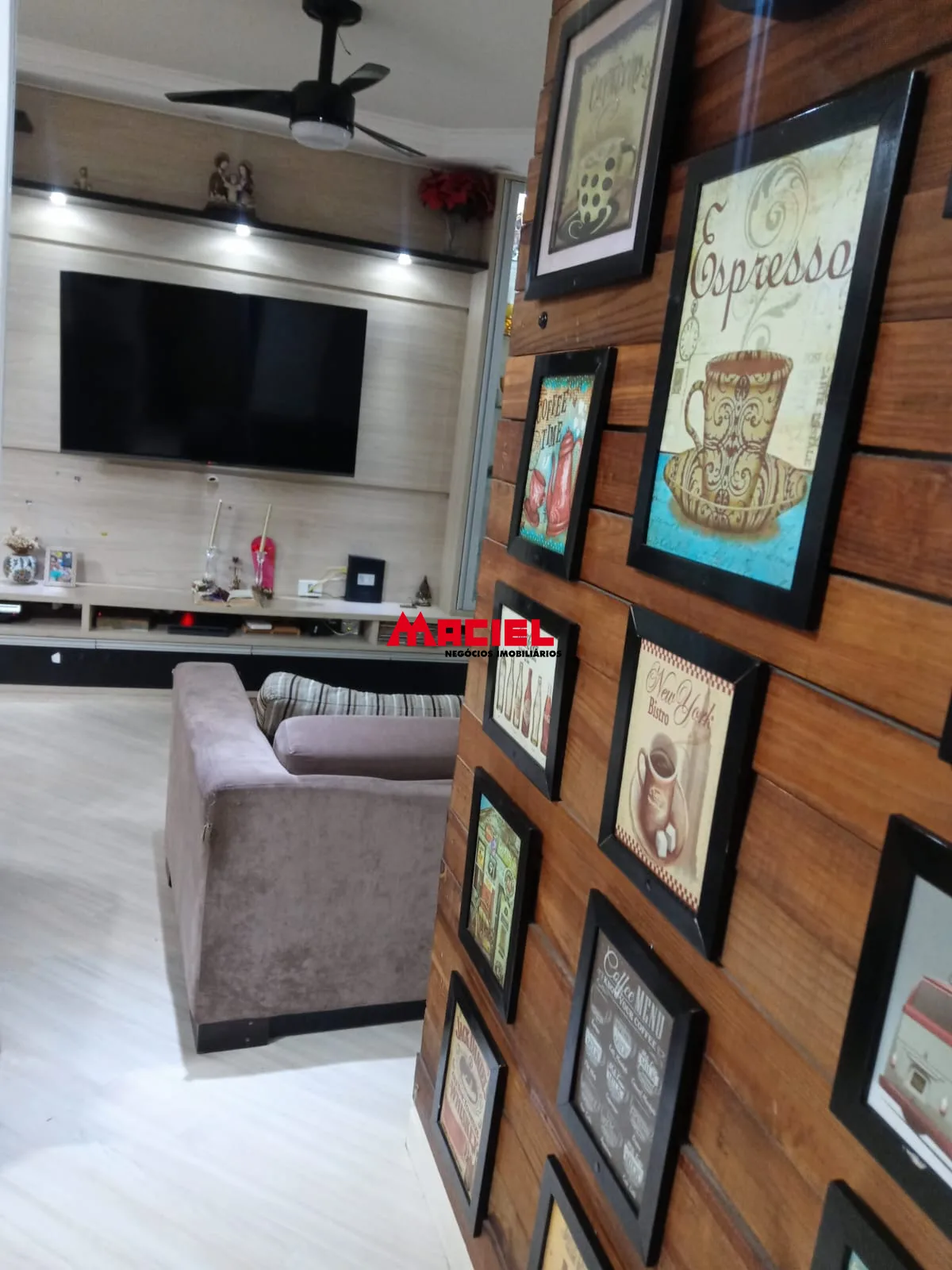 Comprar Apartamento / Padr&atilde;o em S&atilde;o Jos&eacute; dos Campos R$ 330.000,00 - Foto 18