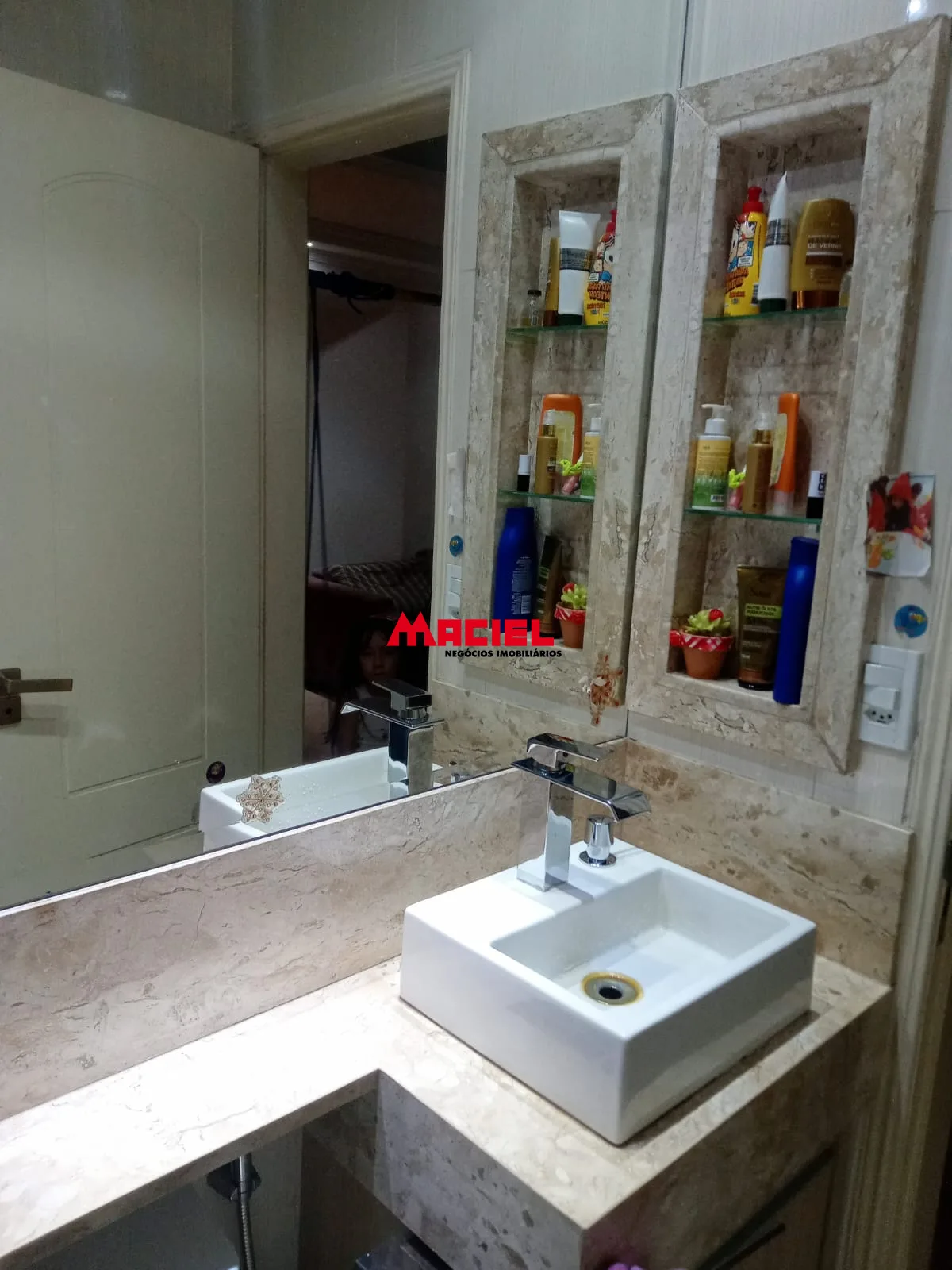 Comprar Apartamento / Padr&atilde;o em S&atilde;o Jos&eacute; dos Campos R$ 330.000,00 - Foto 24
