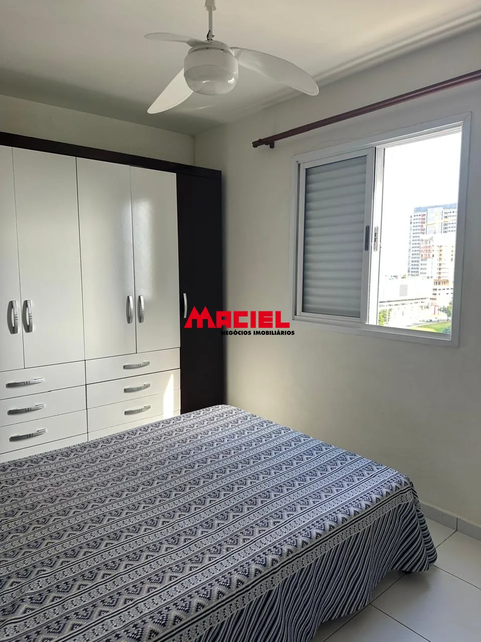 Alugar Apartamento / Padr&atilde;o em S&atilde;o Jos&eacute; dos Campos R$ 3.200,00 - Foto 9