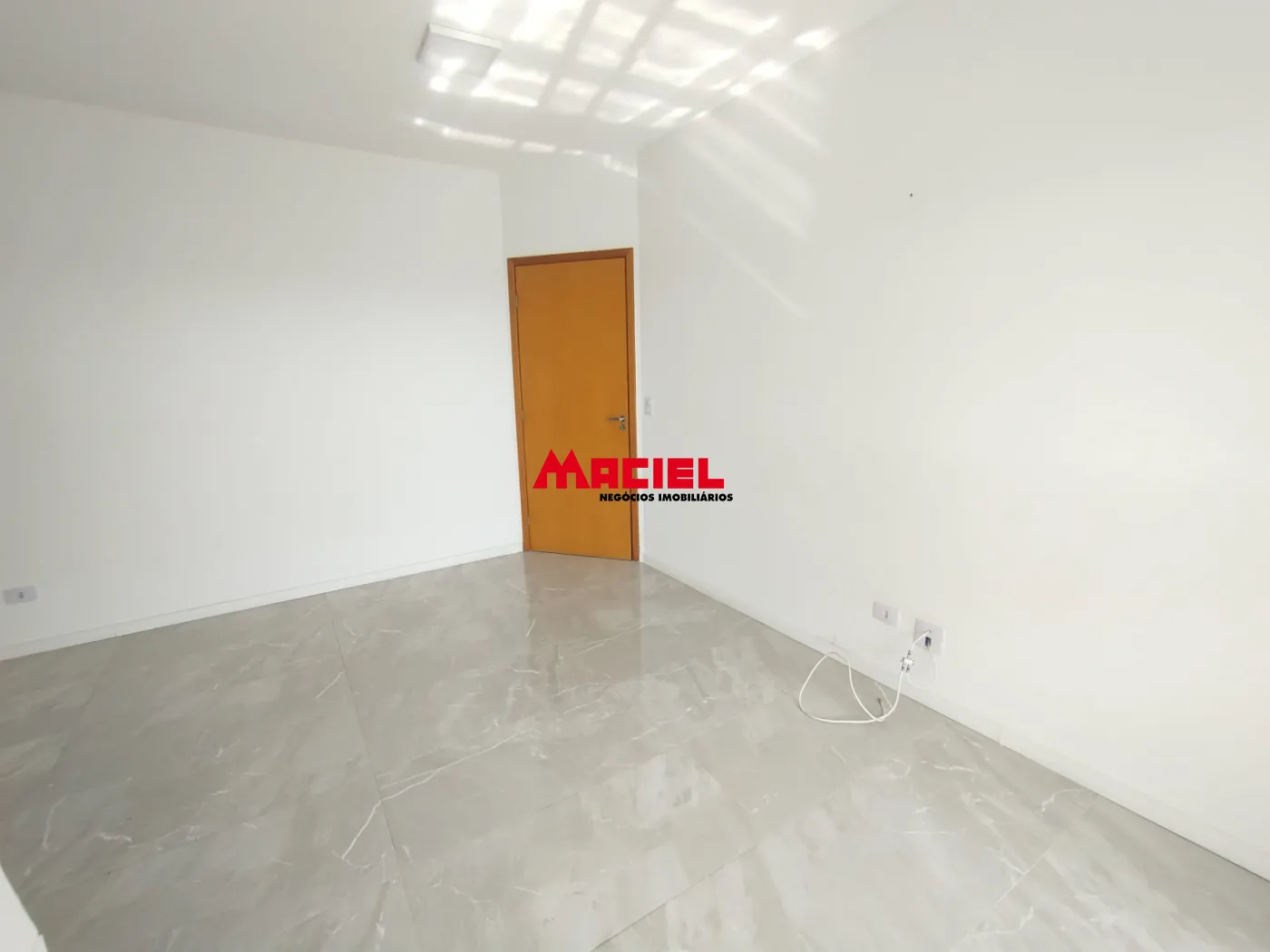 Alugar Apartamento / Padr&atilde;o em S&atilde;o Jos&eacute; dos Campos R$ 2.200,00 - Foto 3