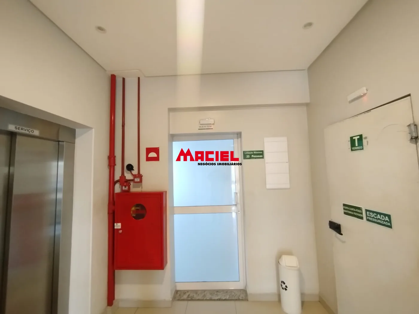 Alugar Apartamento / Padr&atilde;o em S&atilde;o Jos&eacute; dos Campos R$ 2.200,00 - Foto 15