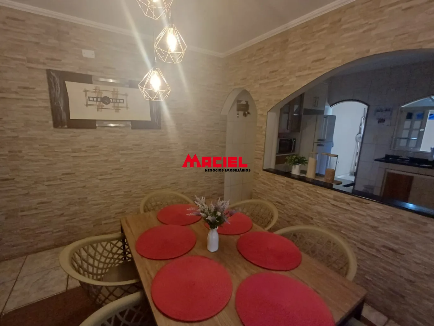 Comprar Casa / Padr&atilde;o em S&atilde;o Jos&eacute; dos Campos R$ 480.000,00 - Foto 2