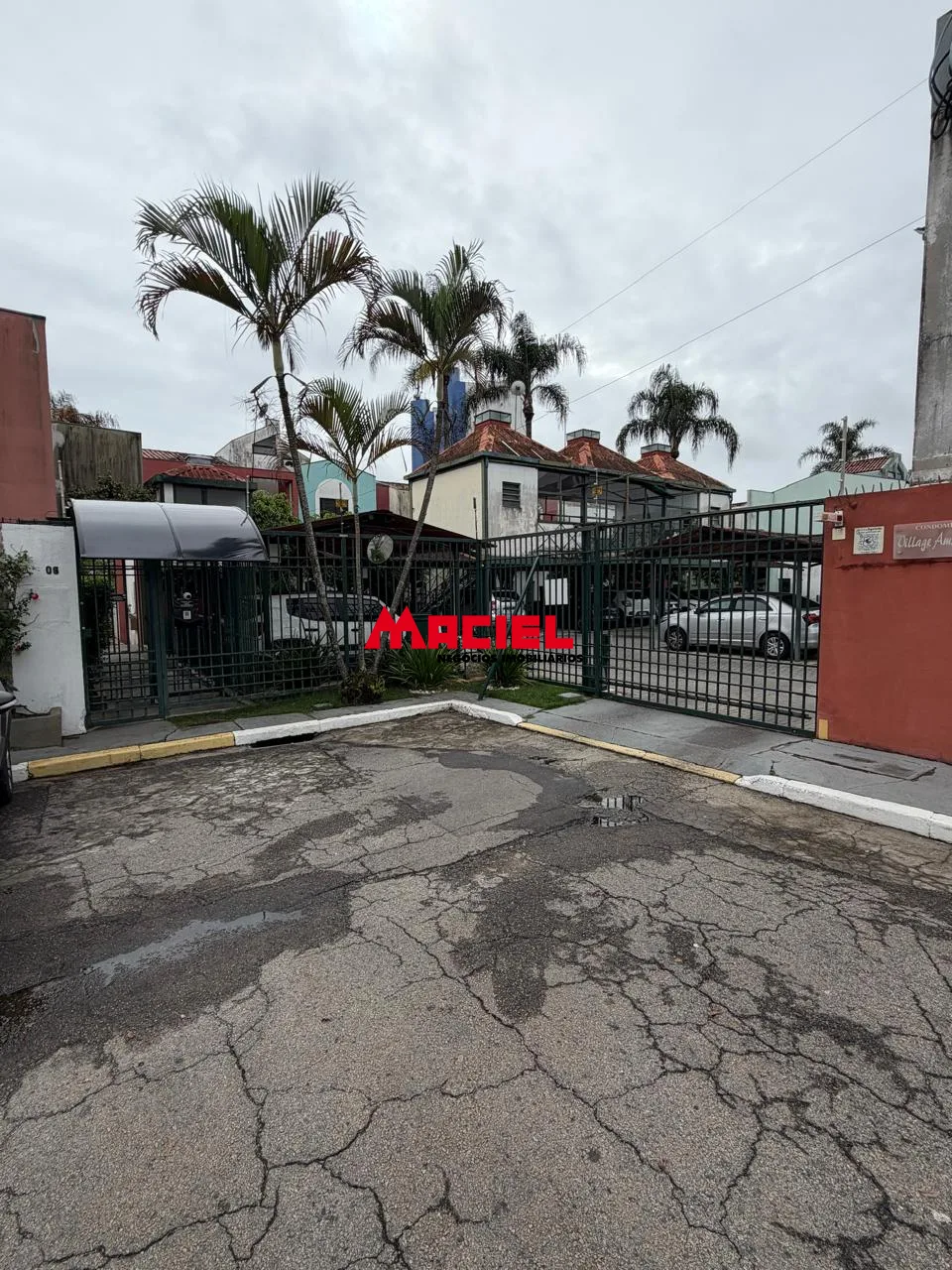 Comprar Casa / Condom&iacute;nio em S&atilde;o Jos&eacute; dos Campos R$ 695.000,00 - Foto 2