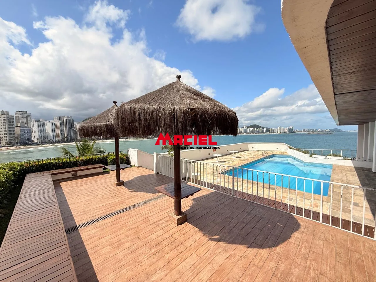 Comprar Apartamento / Padr&atilde;o em Guaruj&aacute; R$ 1.300.000,00 - Foto 19