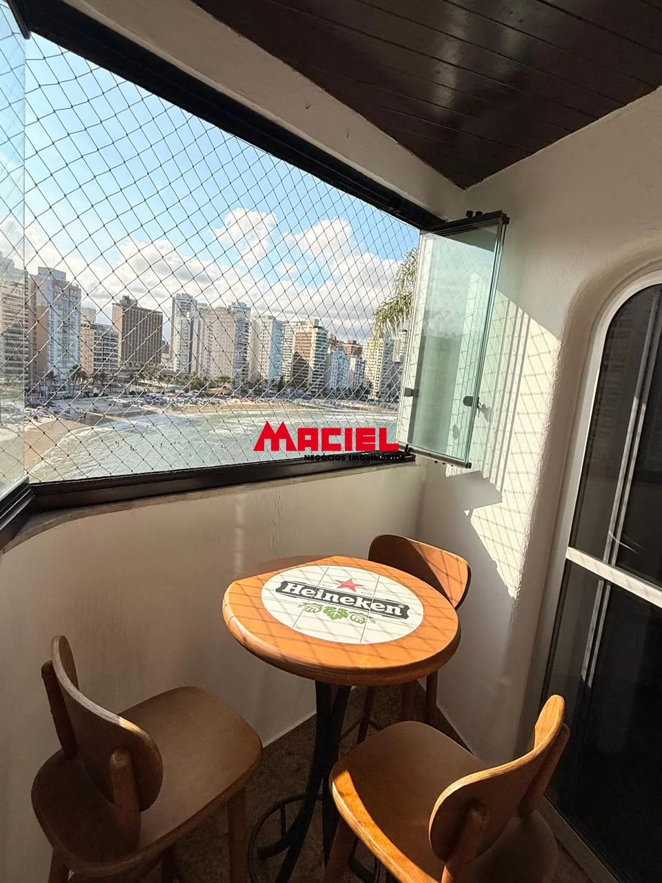 Comprar Apartamento / Padr&atilde;o em Guaruj&aacute; R$ 1.300.000,00 - Foto 22