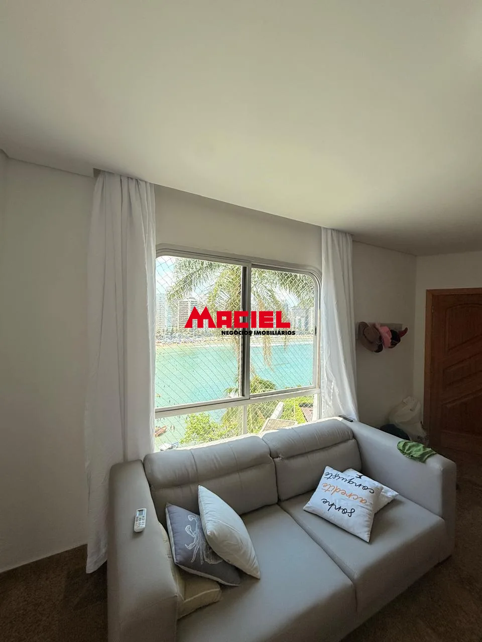 Comprar Apartamento / Padr&atilde;o em Guaruj&aacute; R$ 1.300.000,00 - Foto 26