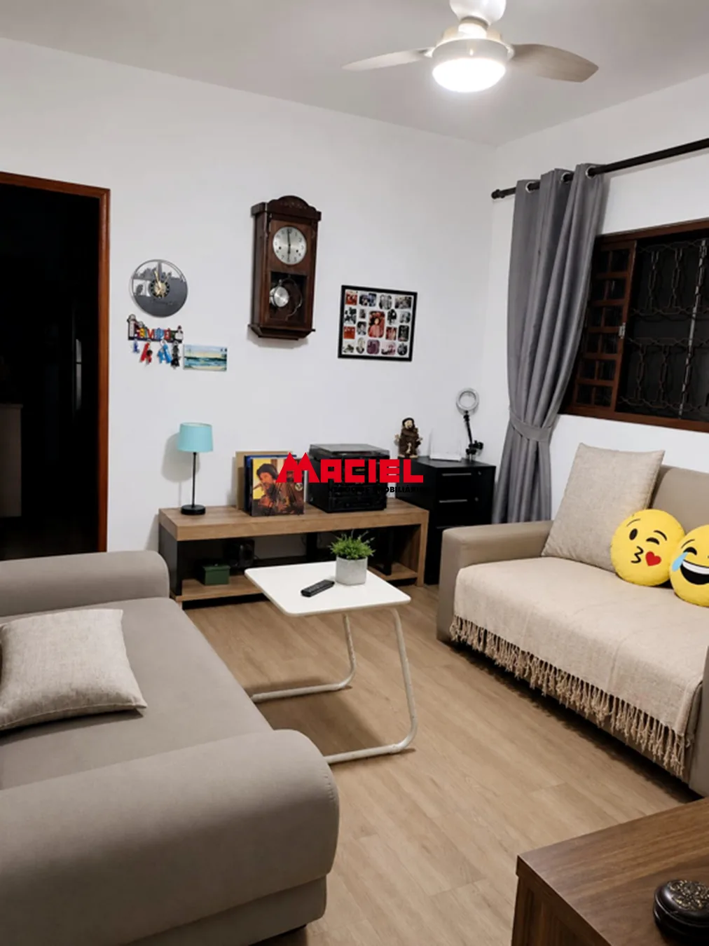 Comprar Casa / Sobrado em S&atilde;o Jos&eacute; dos Campos R$ 700.000,00 - Foto 4