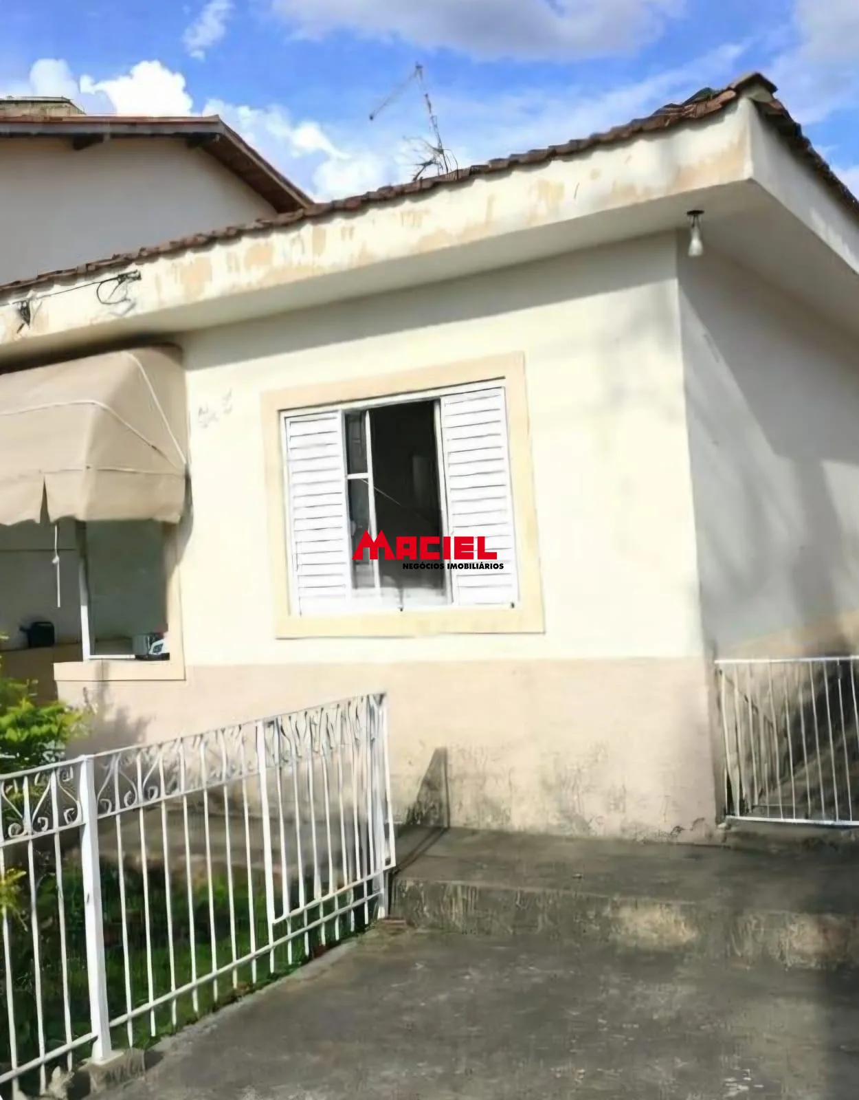 Comprar Casa / Padr&atilde;o em S&atilde;o Jos&eacute; dos Campos R$ 590.000,00 - Foto 1