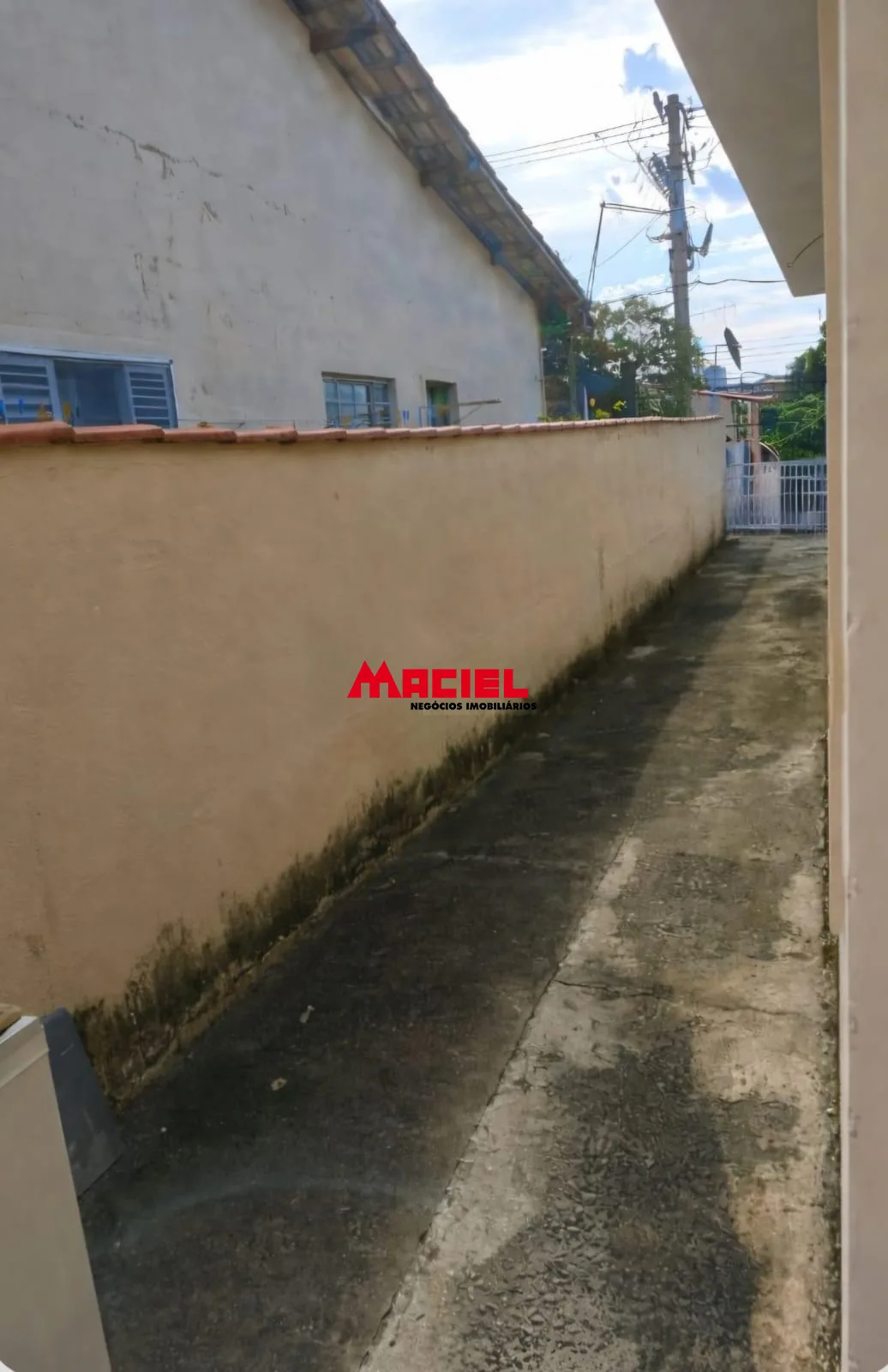Comprar Casa / Padr&atilde;o em S&atilde;o Jos&eacute; dos Campos R$ 590.000,00 - Foto 2