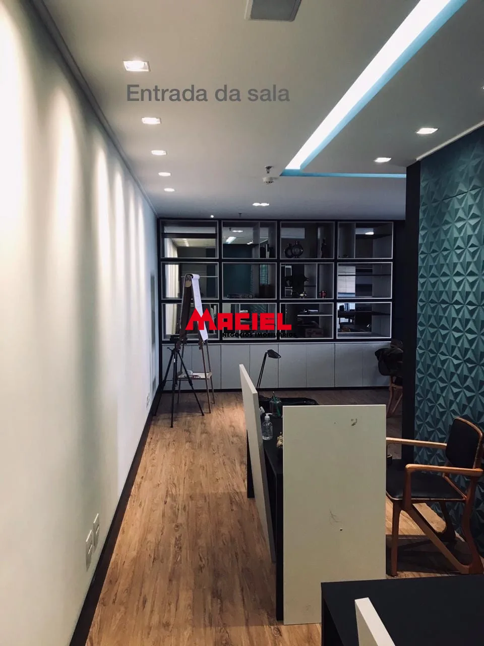 Alugar Comercial / Sala em S&atilde;o Jos&eacute; dos Campos R$ 3.900,00 - Foto 3