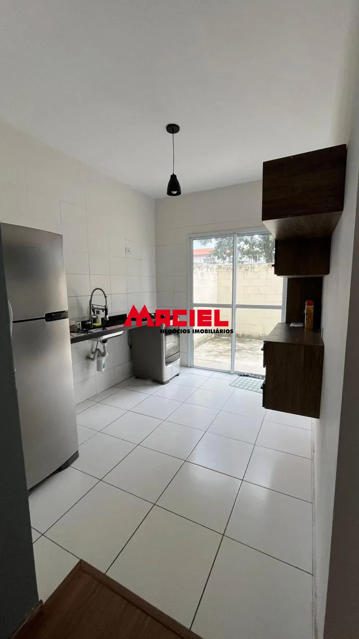 Comprar Casa / Condom&iacute;nio em Ca&ccedil;apava R$ 300.000,00 - Foto 1