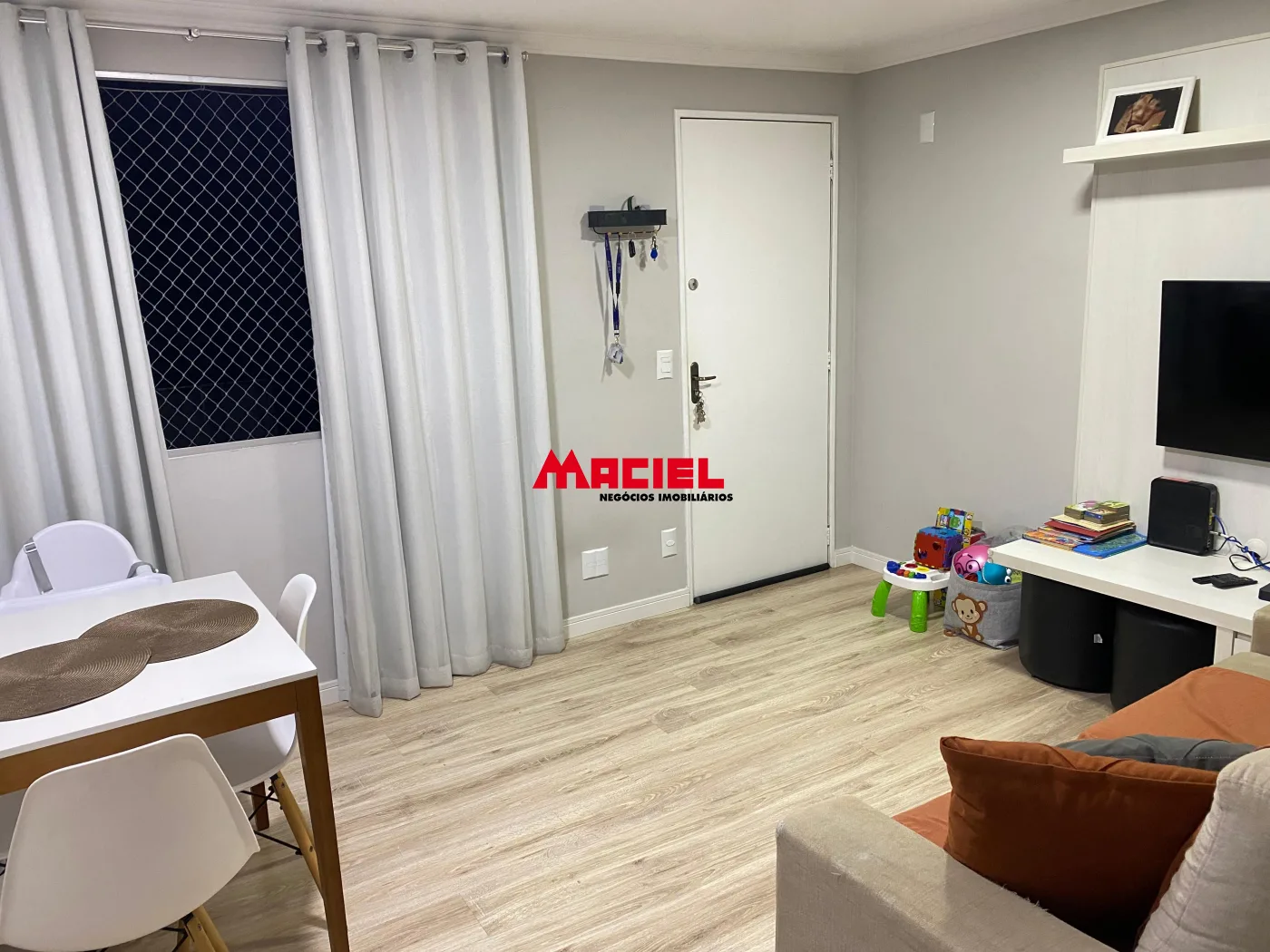 Comprar Apartamento / Padr&atilde;o em S&atilde;o Jos&eacute; dos Campos R$ 325.000,00 - Foto 2