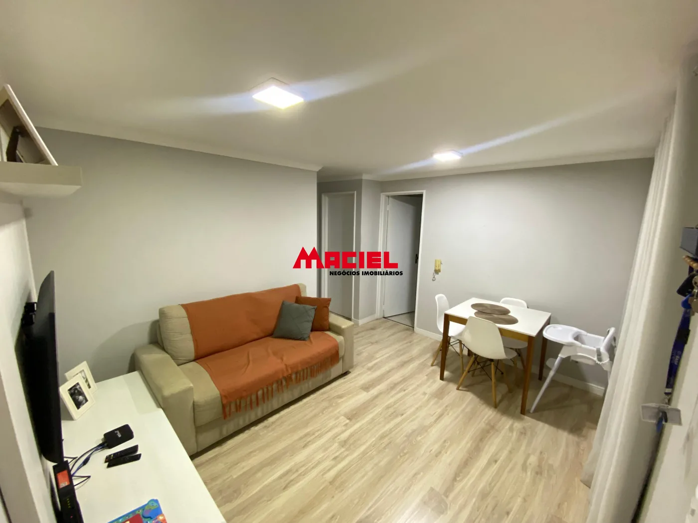 Comprar Apartamento / Padr&atilde;o em S&atilde;o Jos&eacute; dos Campos R$ 325.000,00 - Foto 4