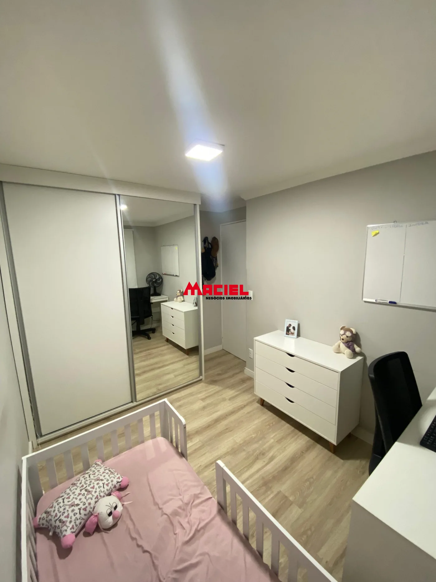 Comprar Apartamento / Padr&atilde;o em S&atilde;o Jos&eacute; dos Campos R$ 325.000,00 - Foto 12