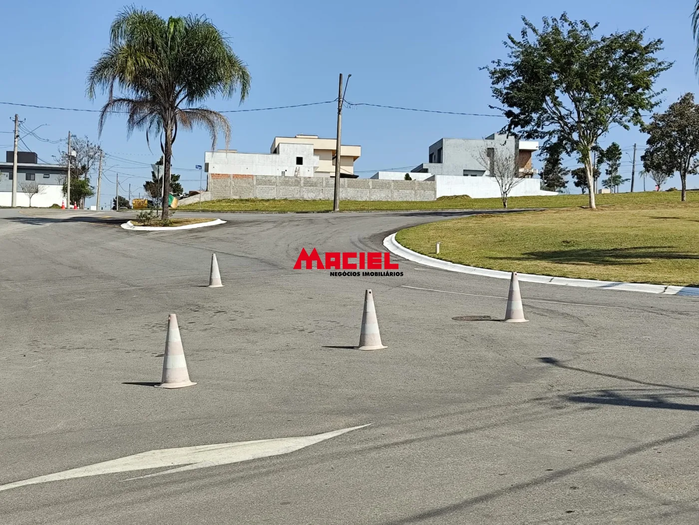 Comprar Terreno / Condom&iacute;nio em Ca&ccedil;apava R$ 235.000,00 - Foto 1