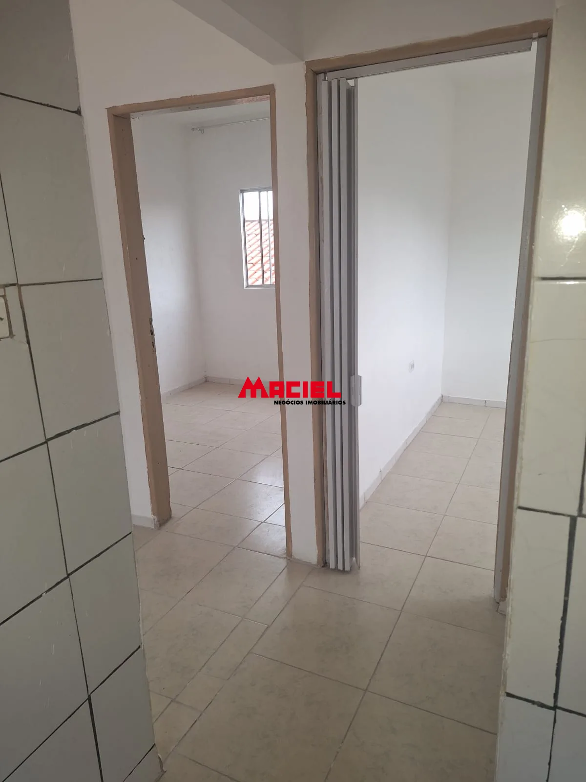 Alugar Casa / Ed&iacute;cula em S&atilde;o Jos&eacute; dos Campos R$ 1.550,00 - Foto 2