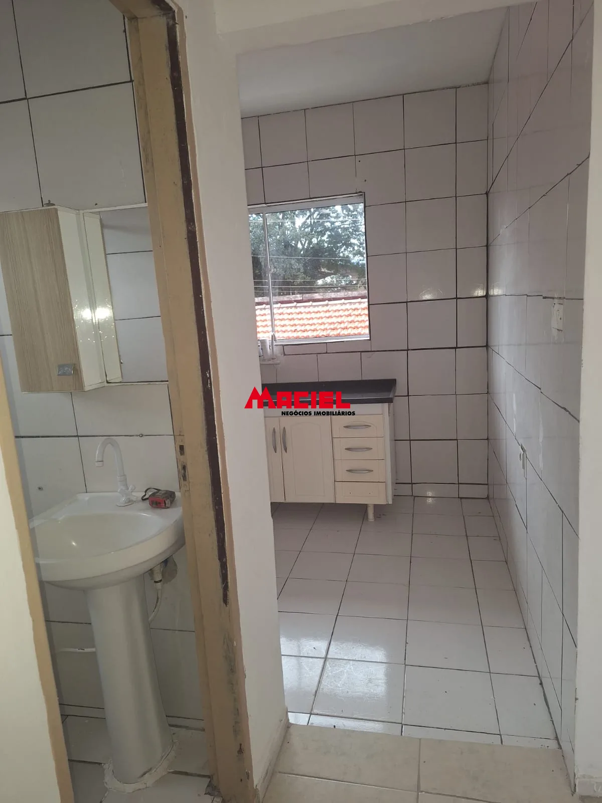 Alugar Casa / Ed&iacute;cula em S&atilde;o Jos&eacute; dos Campos R$ 1.550,00 - Foto 4