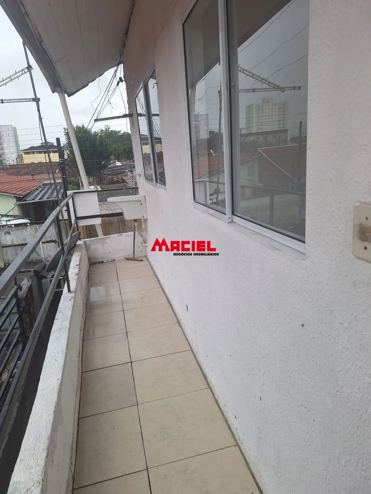 Alugar Casa / Ed&iacute;cula em S&atilde;o Jos&eacute; dos Campos R$ 1.550,00 - Foto 1